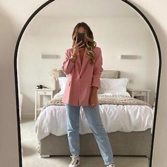 Zara | Blogger Fave! Linen Blend Strawberry Blazer - Picture 11 of 12